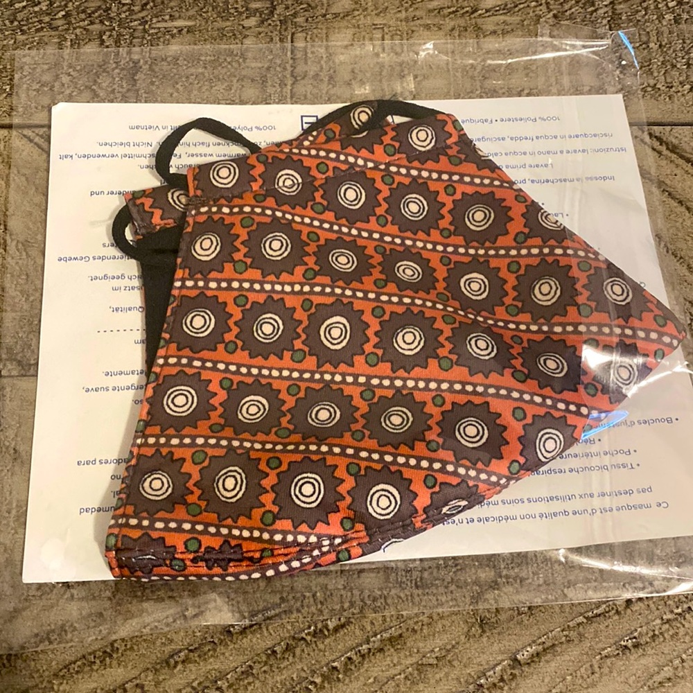 🆕Tory Burch Facemask